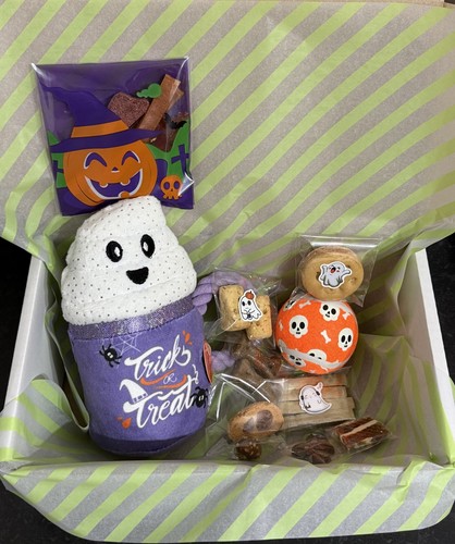 Dog hamper halloween - halloween, treats