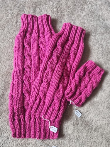 Long hand knitted dog - 6",