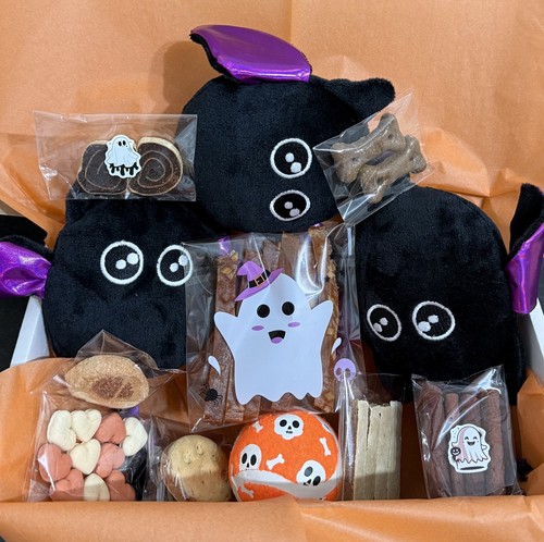 Dog hamper halloween - dog,